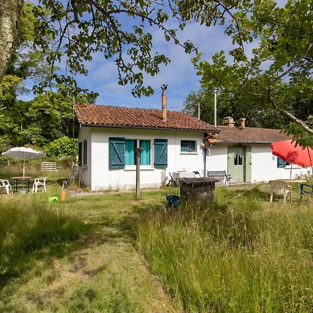 Petite Maison Rustique Et Atypique *